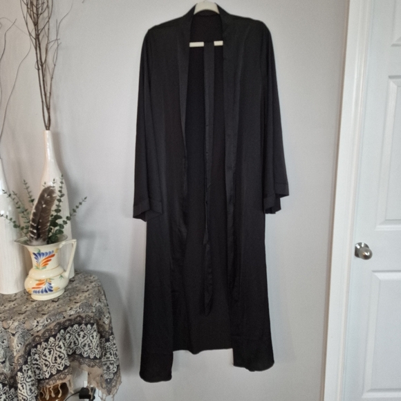 Black Silk Robe - Picture 3 of 4